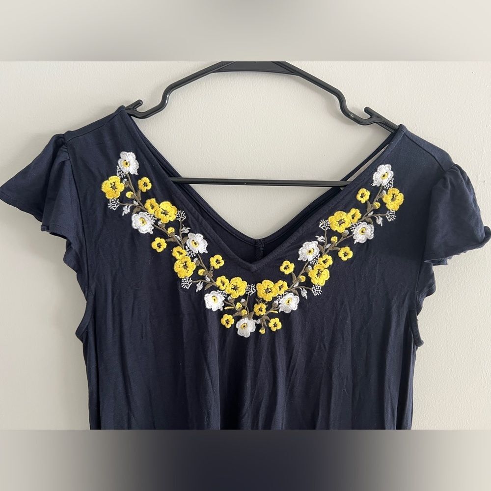 LOFT Embroidered Floral Dress Navy V Neck Short Sleeve Casual Size Small Petite - Picture 3 of 8